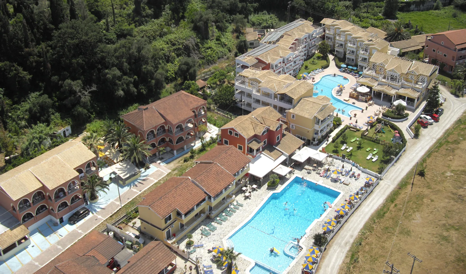 Tiara Holidays - Paradise Hotel Apartments Sidari - kompleks